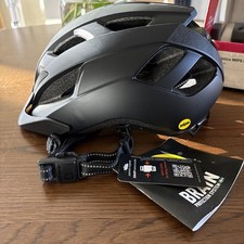 BRAND NEW UNWORN WOMENS