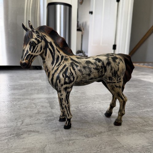 Antique bronze horse - bronze, painted