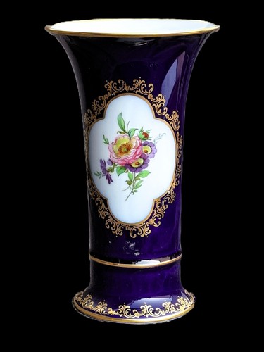 Kaiser porcelain vase - porcelain,