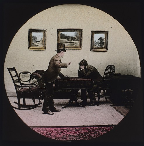 Photo upset victorian man - photo,