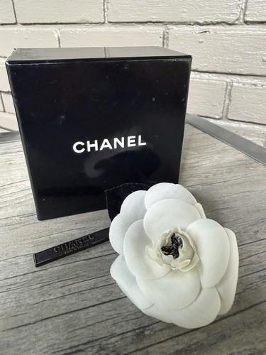 Authentic chanel white - authentic,