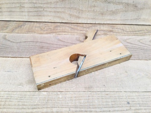 Vintage brass sole - brass,