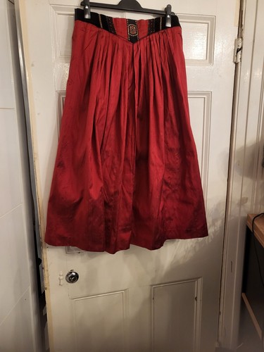 Vintage skirt size inch - 34,