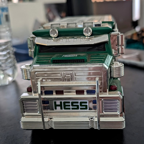Hess 2023 police truck carrier - police,