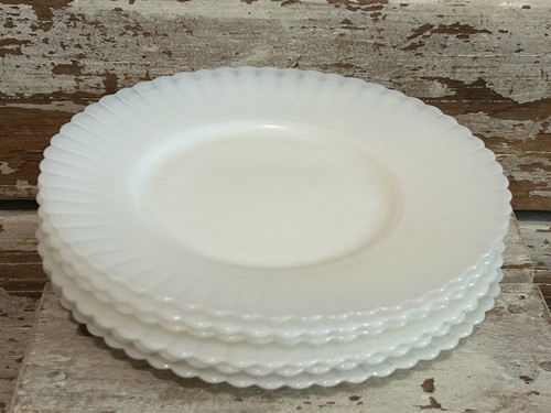 Six vintage petal ware - six,