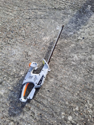 Vonhaus cordless hedge trimmer - hedge,