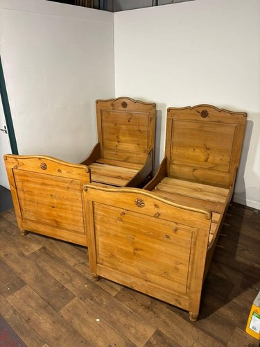 Pair victorian pine single - victorian,