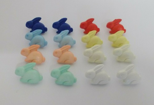 Sitting bunny buttons - 8,