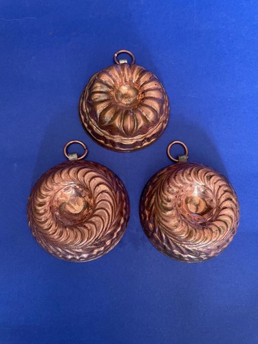 Small copper moulds - copper, with