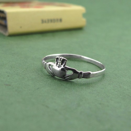 Mini claddagh ring sterling - mini,
