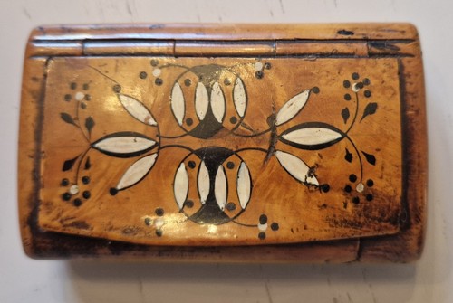 Antique snuff box - antique, walnut