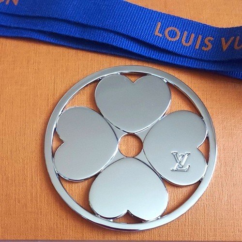 Louis vuitton clover charm - vuitton,