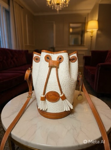Dooney bourke white - dooney,