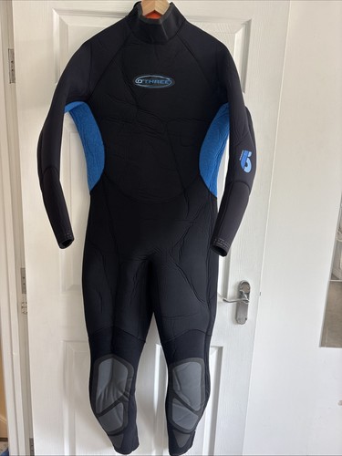 Three semi dry diving - three,