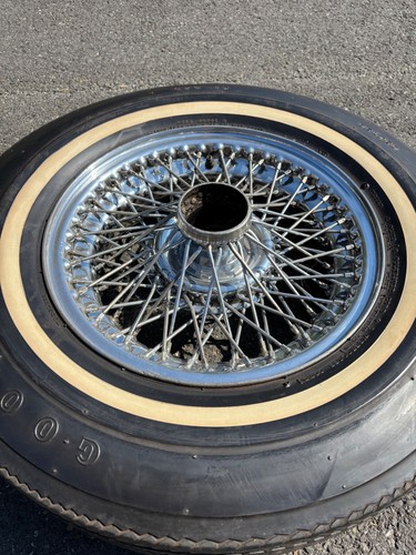 Jaguar wire wheel - 15", spokes
