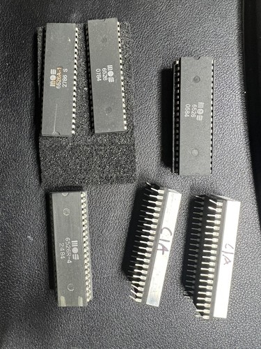 Commodore mos chips c64 sid - 64,