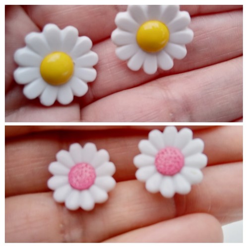 Daisy stud earrings - stud,