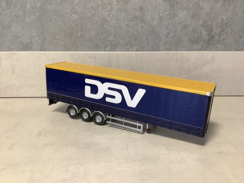Corgi model truck scale - truck, 1:50