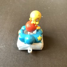 RARE UK BURGER KING TWEETIE