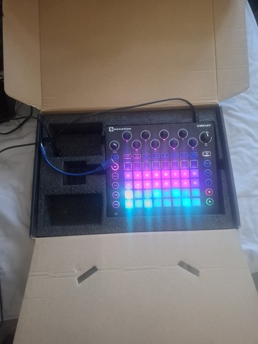 Novation circuit groove box - groove,