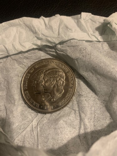 Collectible 1981 charles and - collectible,