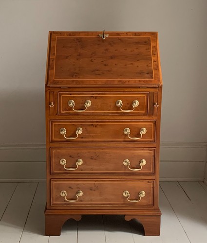 Vintage small walnut - walnut, veneer