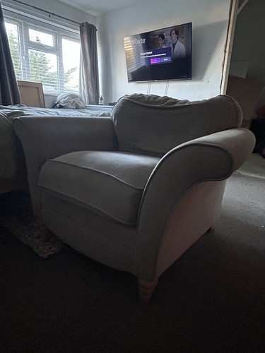 Large armchair never used - large,