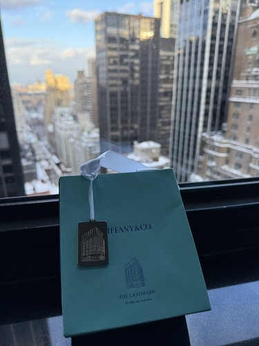 Tiffany landmark gift - tiffany,