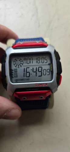 Timex command red bull cliff - red,