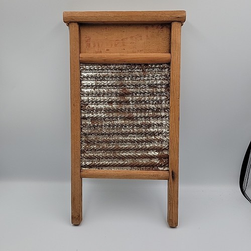 Washboard with metal scrubber - metal,