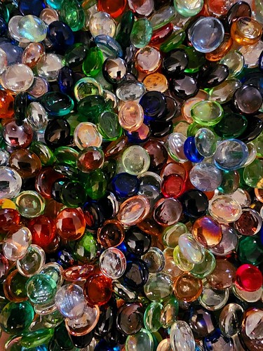 Mixed decorative glass pebbles - mixed,