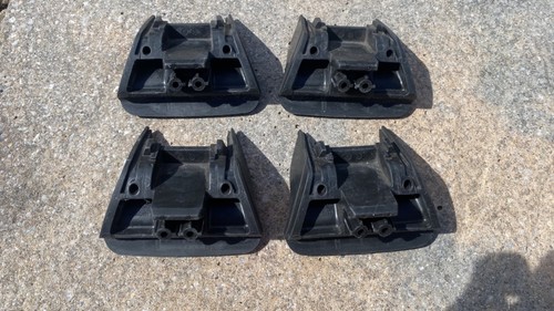 Thule 4915 flush rail fitting