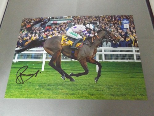 Hand signed photo - hand, 8"