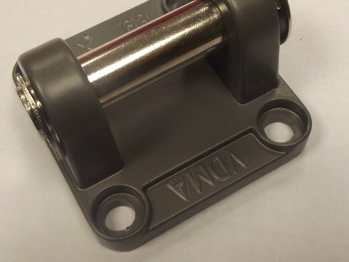 Cylinder rear mounting - cylinder,