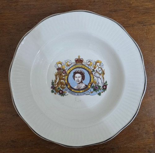 Crown china queen - china, elizabeth