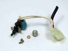 > TASCAM 32 < Power On/Off