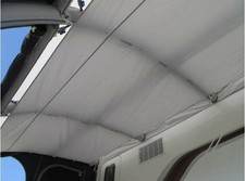 Dometic Club AIR Pro 330 roof