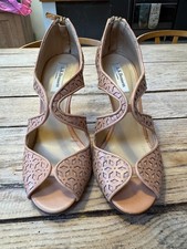 Beautiful bennett tan - beautiful,