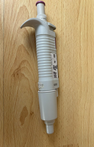 Eppendorf research pipette