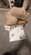 Women's Uggs Taz