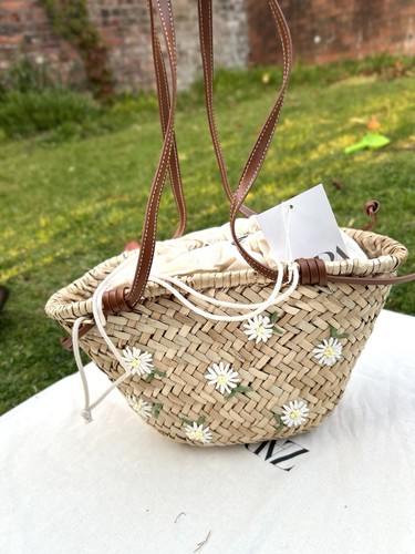 Zara nwt daisy woven - daisy, summer