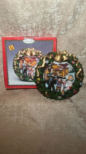 Vintage retro christmas wreath - vintage,