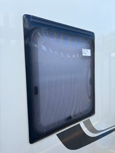 Lunar plastoform caravan - lunar,