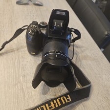 Fuji Finepix S200 Camera 12MP