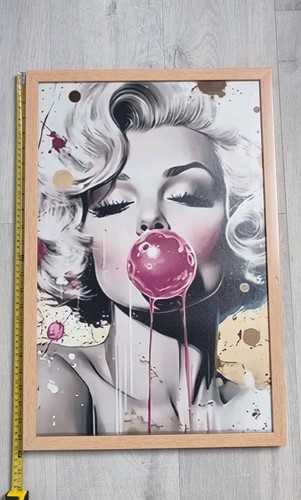 Marilyn monroe framed - marilyn,