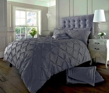 Velvet Stitch Alexander PinTuck Quilt Duvet Cover with Matching Pillow Case Reve