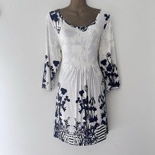 New Kaliko Floral White & Navy