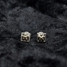 925 Sterling Silver 1.5g Stud