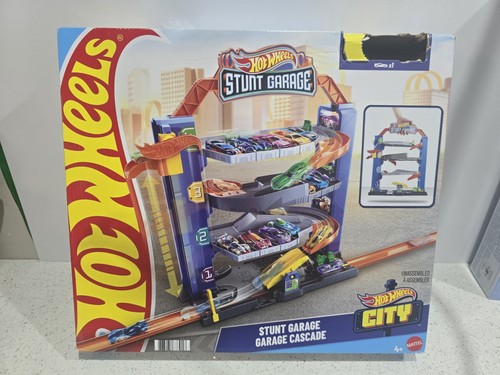 Hot wheels stunt garage play - hot,