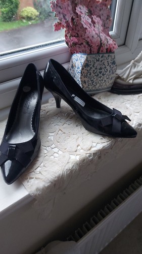 Ladies size new look black - new,